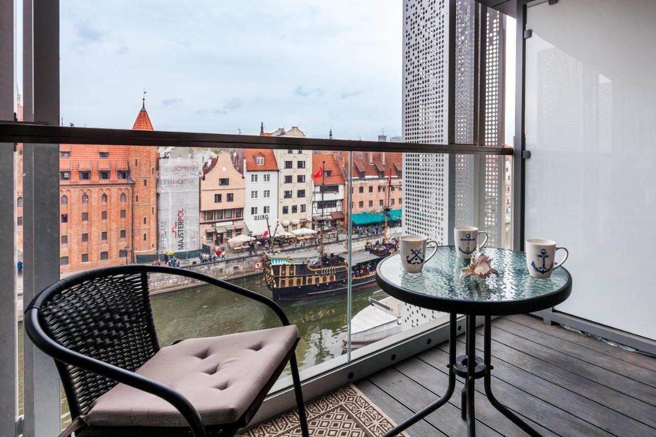 Uroczy Apartament No1 w ,, SERCU Starego Miasta Wyspa Spichrzów,, Gdansk Exterior foto